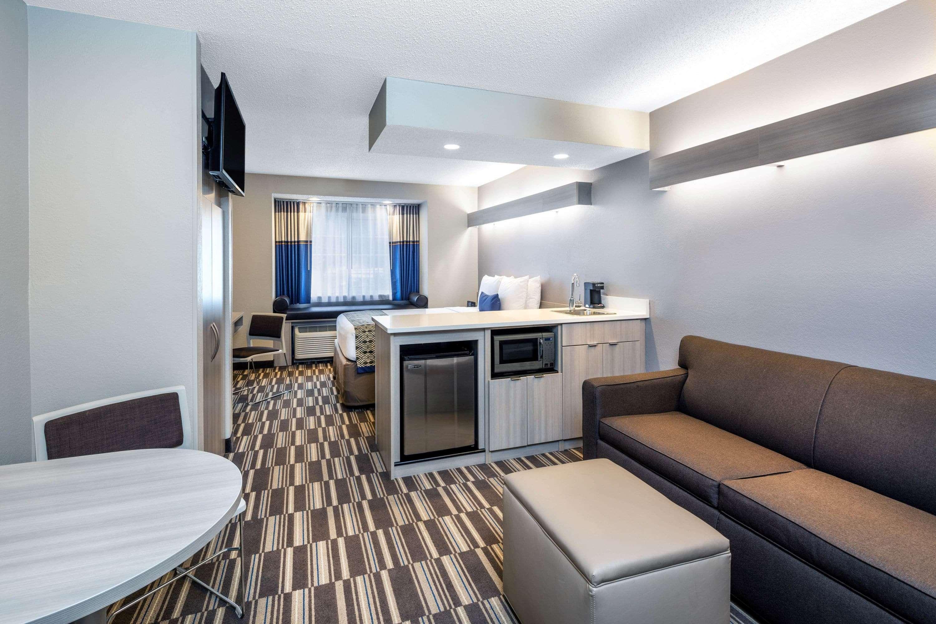 Microtel Inn & Suites By Wyndham Atlanta Buckhead Area Exterior foto