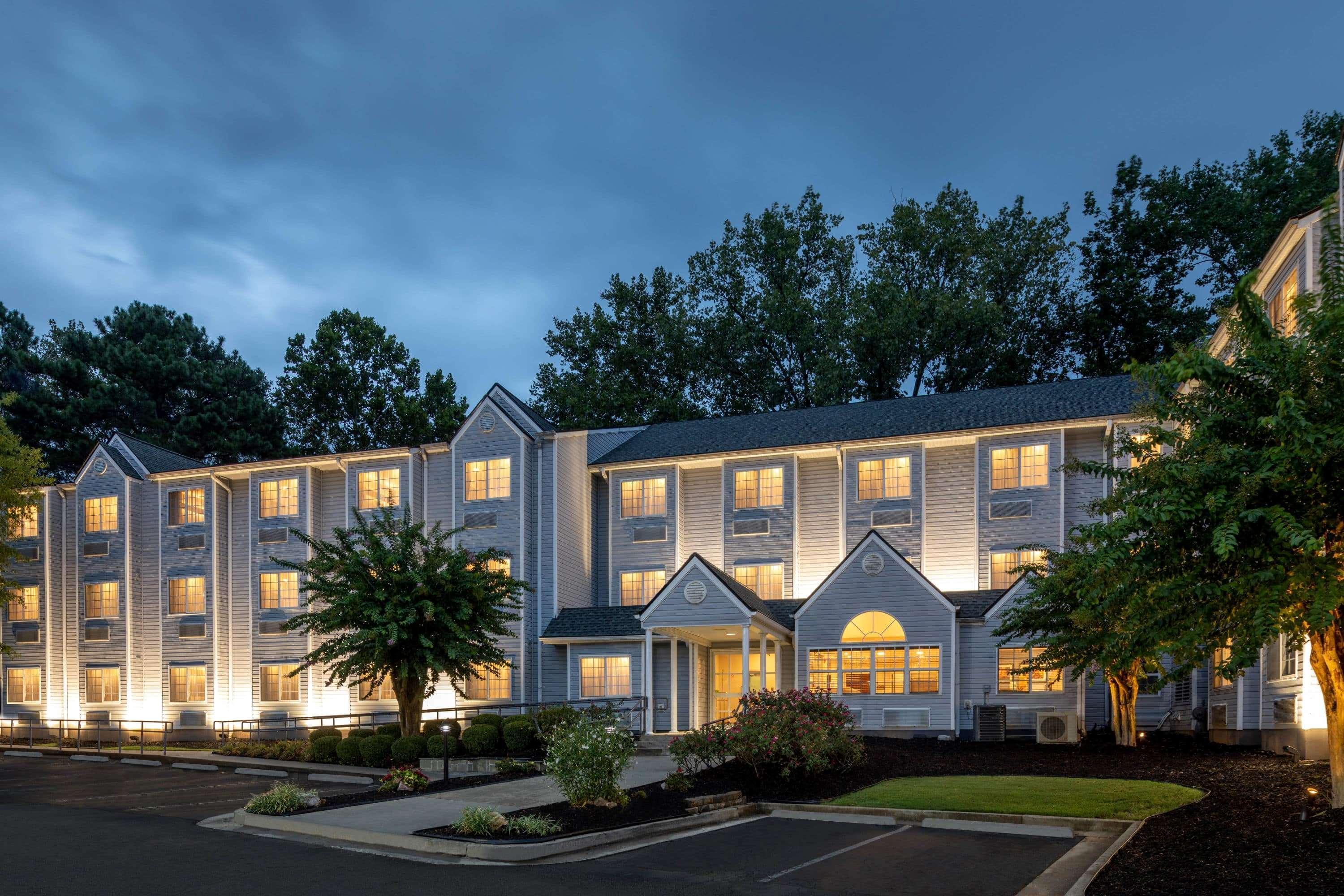 Microtel Inn & Suites By Wyndham Atlanta Buckhead Area Exterior foto