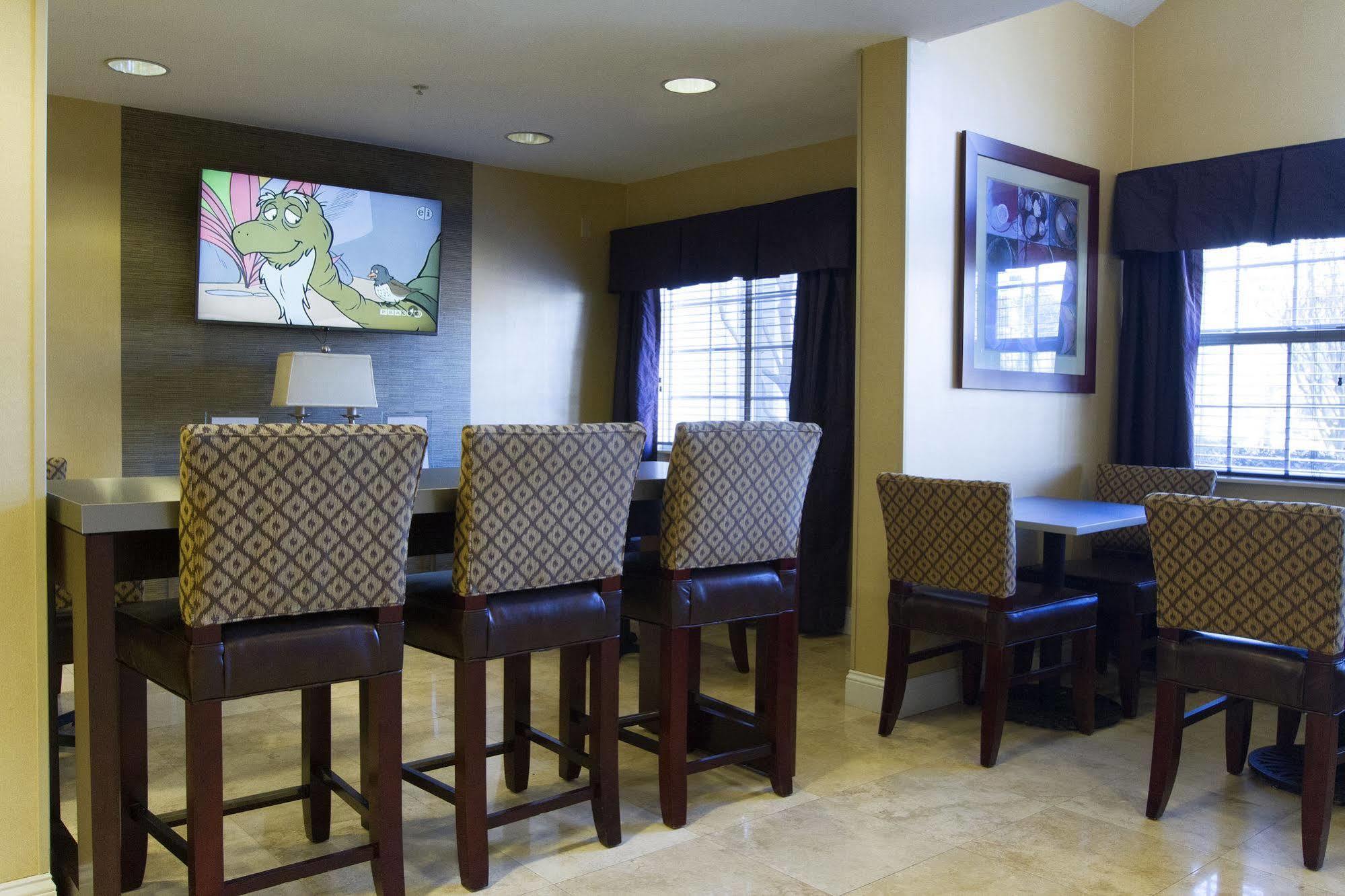 Microtel Inn & Suites By Wyndham Atlanta Buckhead Area Exterior foto